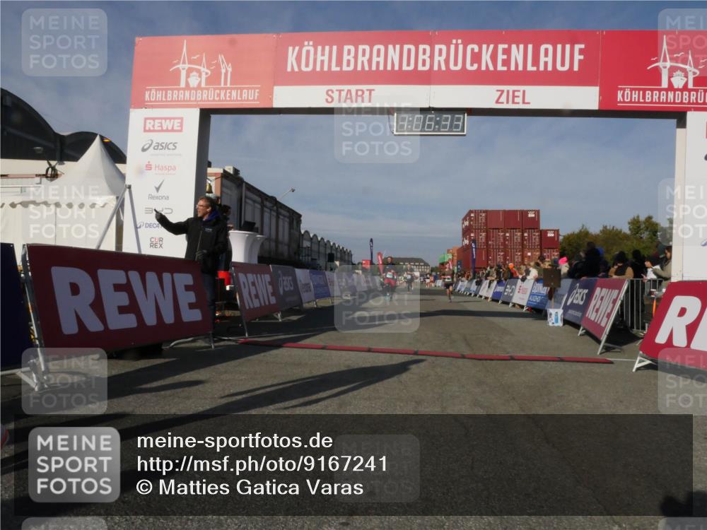 03.10.2025 - Köhlbrandbrückenlauf Matties Gatica Varas http://msf.ph/oto/9167241 03.10.2025 10:06:35 Ziel 1066, 1722, 2431, 2793, 3016, 3188 meine-sportfotos.de
