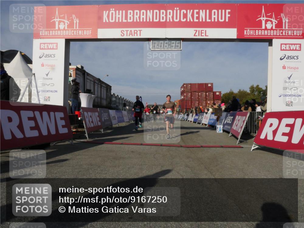 03.10.2025 - Köhlbrandbrückenlauf Matties Gatica Varas http://msf.ph/oto/9167250 03.10.2025 10:06:37 Ziel 1066, 1722, 2431, 2793, 3016, 3188 meine-sportfotos.de