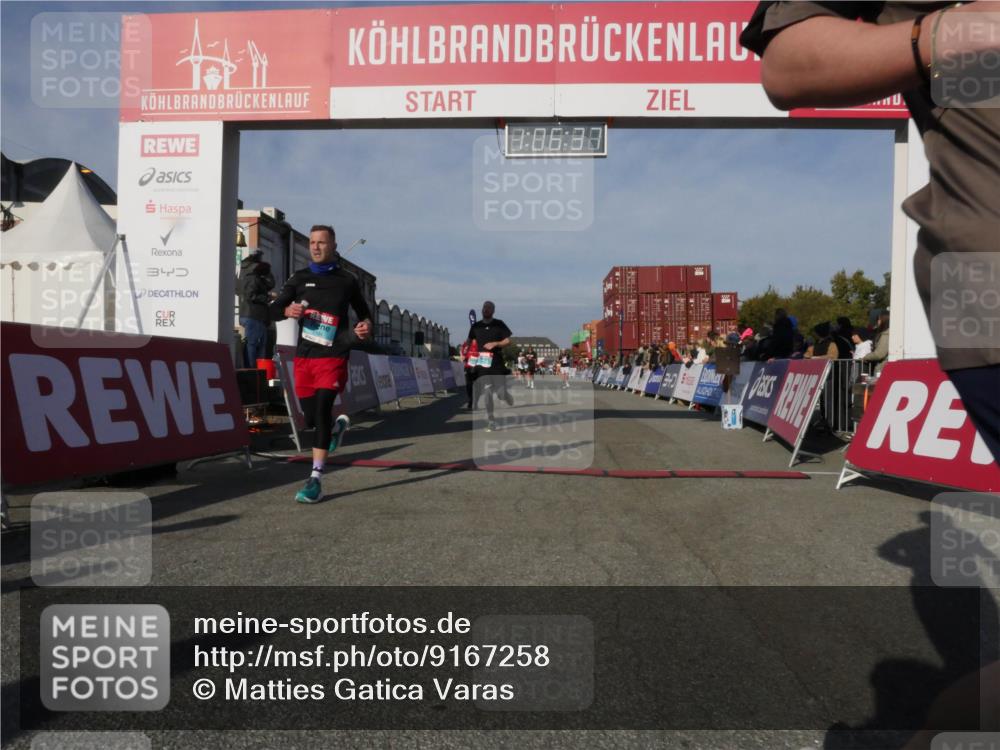 03.10.2025 - Köhlbrandbrückenlauf Matties Gatica Varas http://msf.ph/oto/9167258 03.10.2025 10:06:39 Ziel 1066, 2431, 2793, 3016, 3411, 3481 meine-sportfotos.de