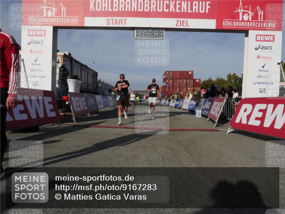 03.10.2025 - Köhlbrandbrückenlauf Matties Gatica Varas http://msf.ph/oto/9167283 03.10.2025 10:06:45 Ziel 1449, 2431, 3016, 3177, 3198, 3411, 3481 meine-sportfotos.de