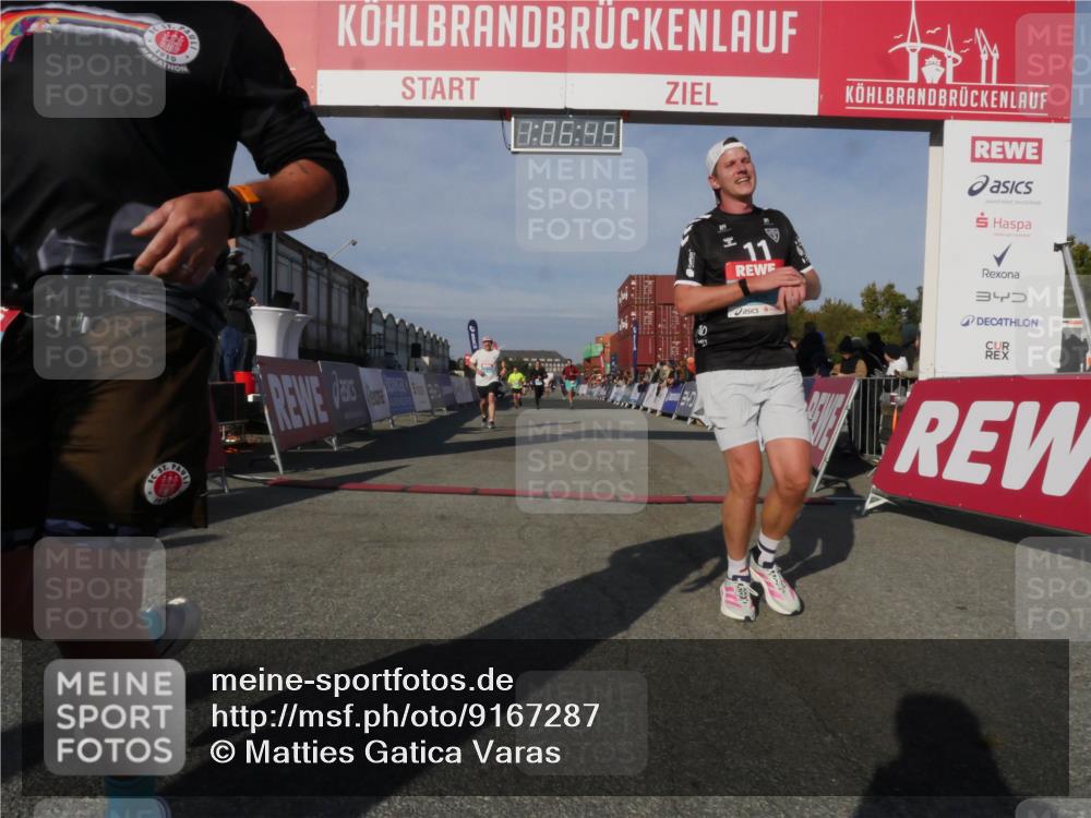 03.10.2025 - Köhlbrandbrückenlauf Matties Gatica Varas http://msf.ph/oto/9167287 03.10.2025 10:06:47 Ziel 1328, 1449, 3177, 3198, 3411, 3481 meine-sportfotos.de