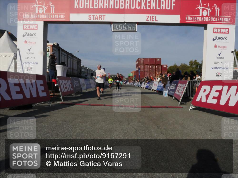 03.10.2025 - Köhlbrandbrückenlauf Matties Gatica Varas http://msf.ph/oto/9167291 03.10.2025 10:06:49 Ziel 1328, 1449, 3177, 3198, 3411, 3481 meine-sportfotos.de