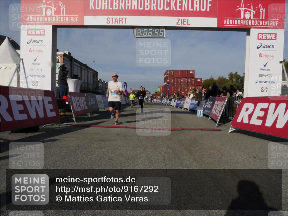 03.10.2025 - Köhlbrandbrückenlauf Matties Gatica Varas http://msf.ph/oto/9167292 03.10.2025 10:06:49 Ziel 1328, 1449, 3177, 3198, 3411, 3481 meine-sportfotos.de