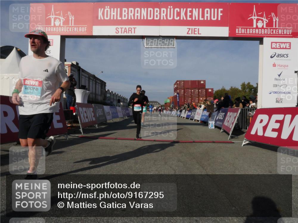 03.10.2025 - Köhlbrandbrückenlauf Matties Gatica Varas http://msf.ph/oto/9167295 03.10.2025 10:06:51 Ziel 1125, 1328, 1449, 1559, 1680, 3177, 3198, 3341, 3411 meine-sportfotos.de
