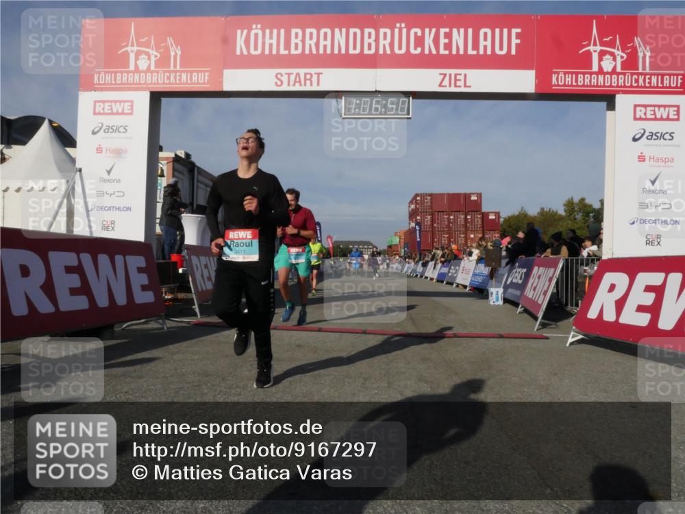 03.10.2025 - Köhlbrandbrückenlauf Matties Gatica Varas http://msf.ph/oto/9167297 03.10.2025 10:06:52 Ziel 1125, 1328, 1449, 1559, 1680, 2716, 3177, 3198, 3320, 3341 meine-sportfotos.de