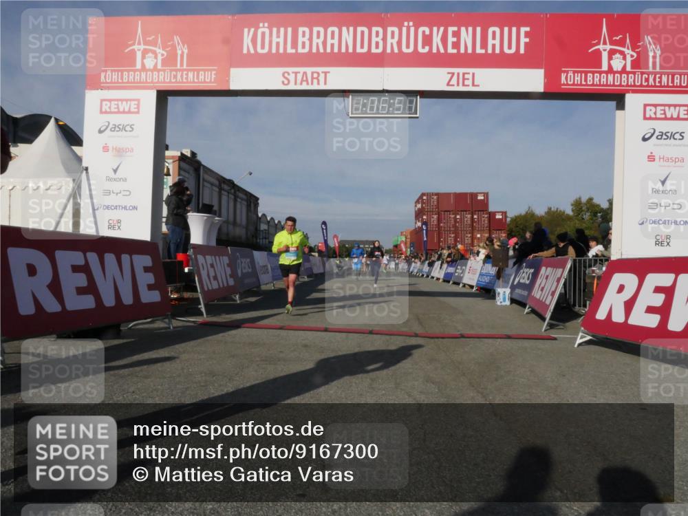 03.10.2025 - Köhlbrandbrückenlauf Matties Gatica Varas http://msf.ph/oto/9167300 03.10.2025 10:06:53 Ziel 1125, 1328, 1449, 1559, 1680, 2716, 3198, 3320, 3341 meine-sportfotos.de