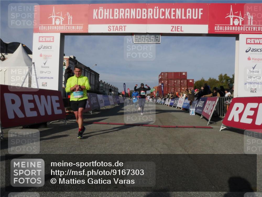 03.10.2025 - Köhlbrandbrückenlauf Matties Gatica Varas http://msf.ph/oto/9167303 03.10.2025 10:06:55 Ziel 1125, 1328, 1412, 1449, 1559, 1582, 1680, 2716, 3320, 3341 meine-sportfotos.de