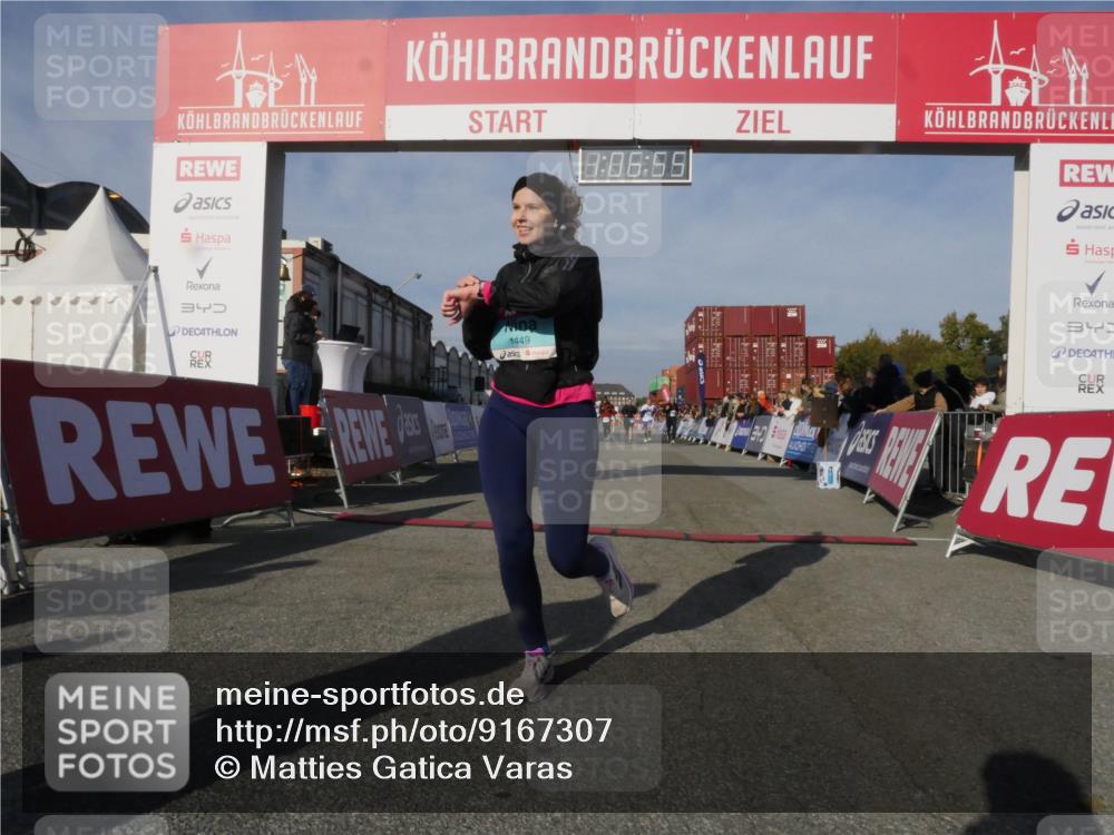 03.10.2025 - Köhlbrandbrückenlauf Matties Gatica Varas http://msf.ph/oto/9167307 03.10.2025 10:06:57 Ziel 1125, 1301, 1328, 1412, 1559, 1582, 1680, 2716, 3320, 3341 meine-sportfotos.de