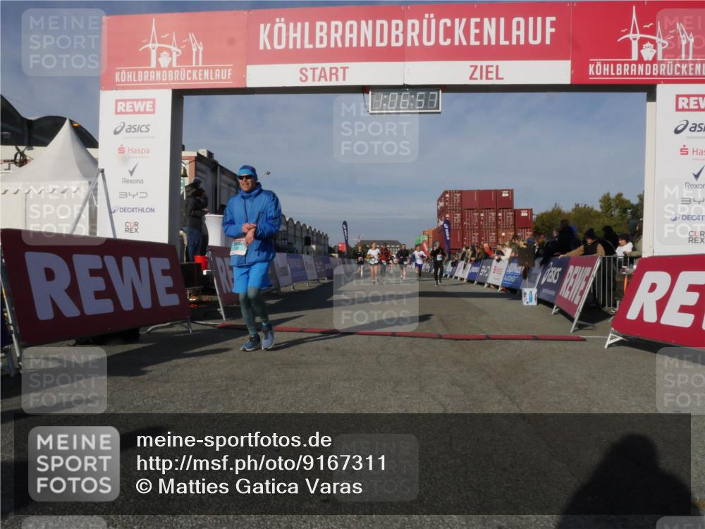 03.10.2025 - Köhlbrandbrückenlauf Matties Gatica Varas http://msf.ph/oto/9167311 03.10.2025 10:06:59 Ziel 1125, 1301, 1412, 1559, 1582, 1680, 2716, 3320, 3341 meine-sportfotos.de