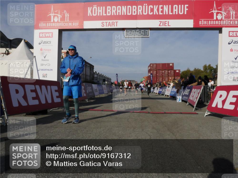 03.10.2025 - Köhlbrandbrückenlauf Matties Gatica Varas http://msf.ph/oto/9167312 03.10.2025 10:06:59 Ziel 1125, 1301, 1412, 1559, 1582, 1680, 2716, 3320, 3341 meine-sportfotos.de
