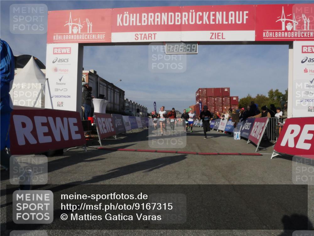 03.10.2025 - Köhlbrandbrückenlauf Matties Gatica Varas http://msf.ph/oto/9167315 03.10.2025 10:07:00 Ziel 1125, 1301, 1412, 1559, 1582, 1680, 2716, 3320, 3341 meine-sportfotos.de