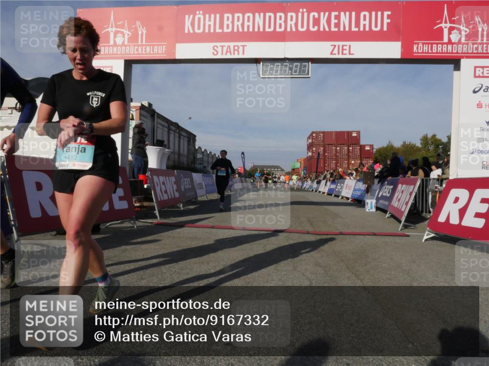 03.10.2025 - Köhlbrandbrückenlauf Matties Gatica Varas http://msf.ph/oto/9167332 03.10.2025 10:07:09 Ziel 1301, 1486, 1496, 1519, 1628, 1730, 2671, 2794, 2903, 2981, 2983, 3585 meine-sportfotos.de