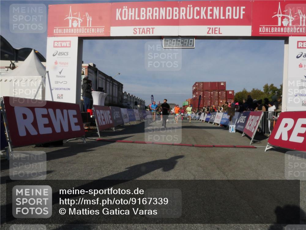 03.10.2025 - Köhlbrandbrückenlauf Matties Gatica Varas http://msf.ph/oto/9167339 03.10.2025 10:07:12 Ziel 1189, 1486, 1496, 1519, 1628, 1730, 2671, 2794, 2903, 2981, 2983, 3434, 3585 meine-sportfotos.de
