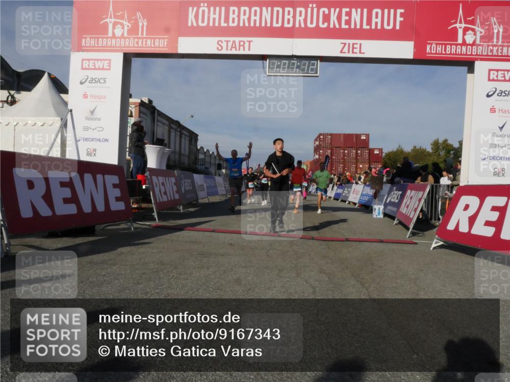 03.10.2025 - Köhlbrandbrückenlauf Matties Gatica Varas http://msf.ph/oto/9167343 03.10.2025 10:07:14 Ziel 1134, 1189, 1208, 1486, 1496, 1519, 1628, 1730, 2671, 2794, 2903, 2981, 2983, 3434, 3585 meine-sportfotos.de