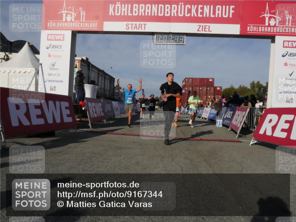 03.10.2025 - Köhlbrandbrückenlauf Matties Gatica Varas http://msf.ph/oto/9167344 03.10.2025 10:07:15 Ziel 1134, 1189, 1208, 1486, 1496, 1519, 1730, 2671, 2794, 2903, 2981, 2983, 3434, 3585 meine-sportfotos.de