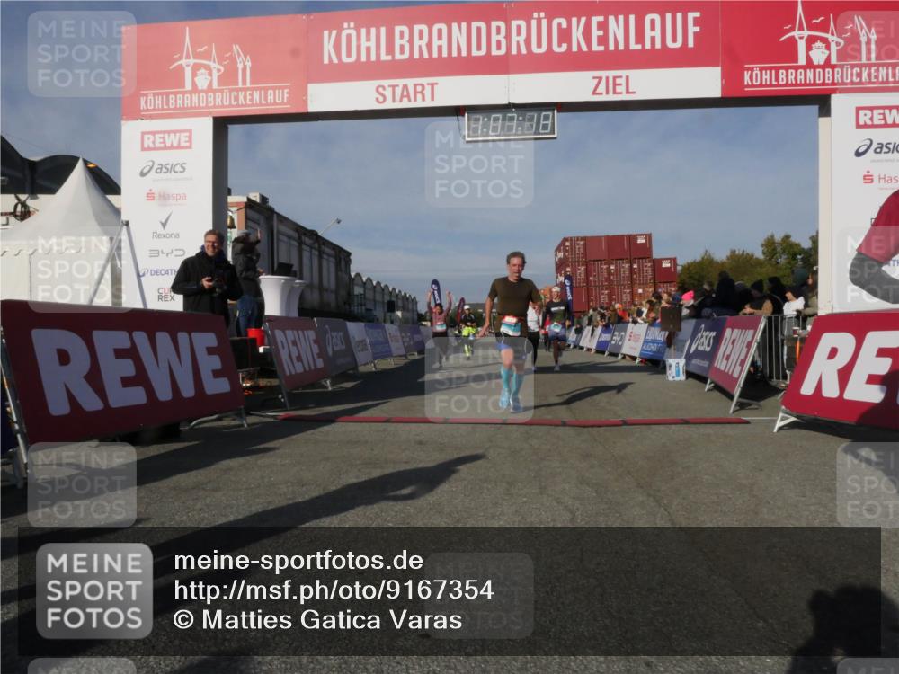 03.10.2025 - Köhlbrandbrückenlauf Matties Gatica Varas http://msf.ph/oto/9167354 03.10.2025 10:07:19 Ziel 1134, 1189, 1208, 1486, 1519, 2903, 3434, 3603 meine-sportfotos.de