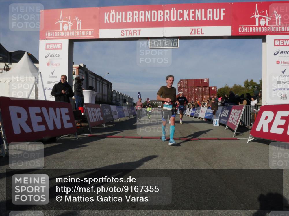03.10.2025 - Köhlbrandbrückenlauf Matties Gatica Varas http://msf.ph/oto/9167355 03.10.2025 10:07:20 Ziel 1134, 1148, 1189, 1208, 1486, 1519, 3300, 3434, 3603 meine-sportfotos.de