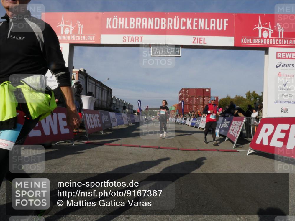 03.10.2025 - Köhlbrandbrückenlauf Matties Gatica Varas http://msf.ph/oto/9167367 03.10.2025 10:07:26 Ziel 1134, 1148, 1208, 3300, 3425, 3426, 3603 meine-sportfotos.de