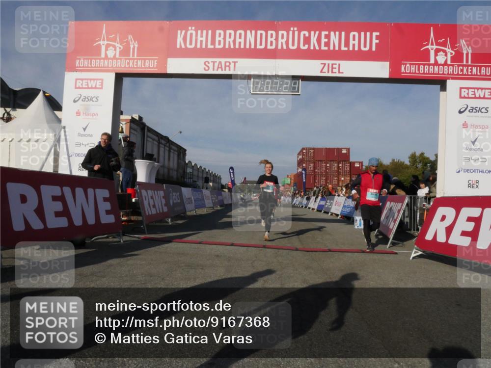 03.10.2025 - Köhlbrandbrückenlauf Matties Gatica Varas http://msf.ph/oto/9167368 03.10.2025 10:07:26 Ziel 1134, 1148, 1208, 3300, 3425, 3426, 3603 meine-sportfotos.de
