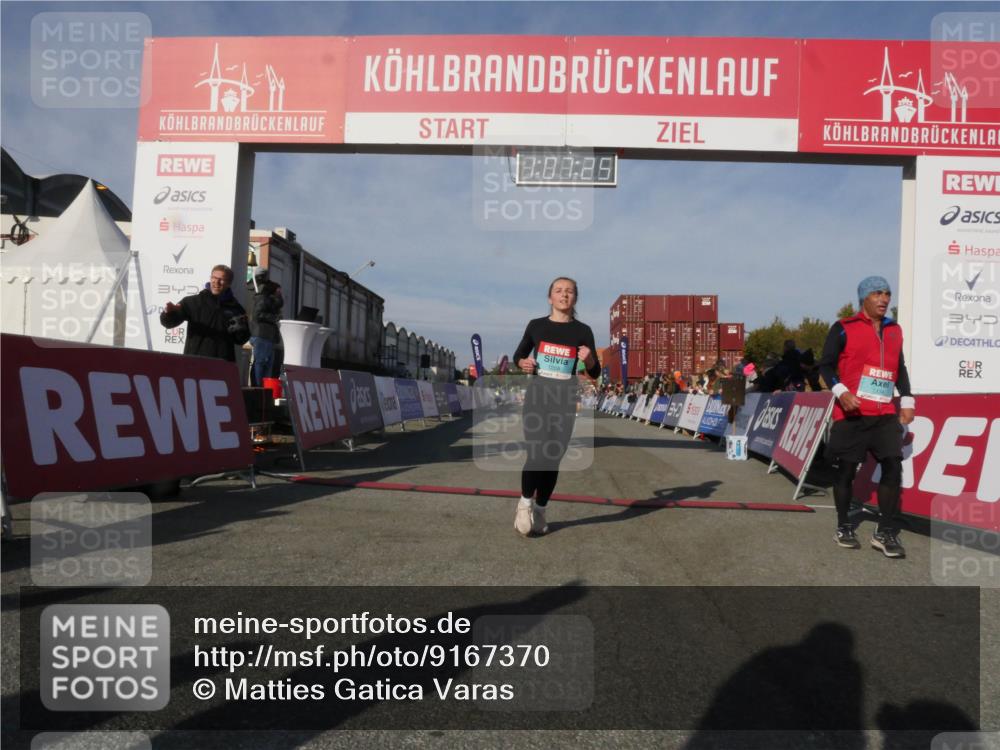 03.10.2025 - Köhlbrandbrückenlauf Matties Gatica Varas http://msf.ph/oto/9167370 03.10.2025 10:07:27 Ziel 1148, 1410, 3300, 3425, 3426, 3603 meine-sportfotos.de