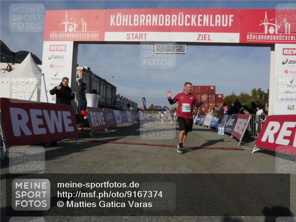 03.10.2025 - Köhlbrandbrückenlauf Matties Gatica Varas http://msf.ph/oto/9167374 03.10.2025 10:07:29 Ziel 1148, 1410, 2696, 2761, 3300, 3425, 3426, 3603 meine-sportfotos.de