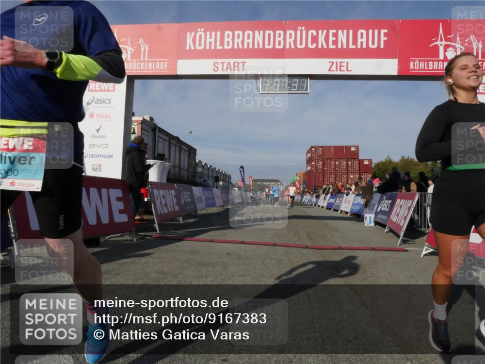 03.10.2025 - Köhlbrandbrückenlauf Matties Gatica Varas http://msf.ph/oto/9167383 03.10.2025 10:07:33 Ziel 1410, 1532, 1774, 2696, 2761, 3425, 3426 meine-sportfotos.de