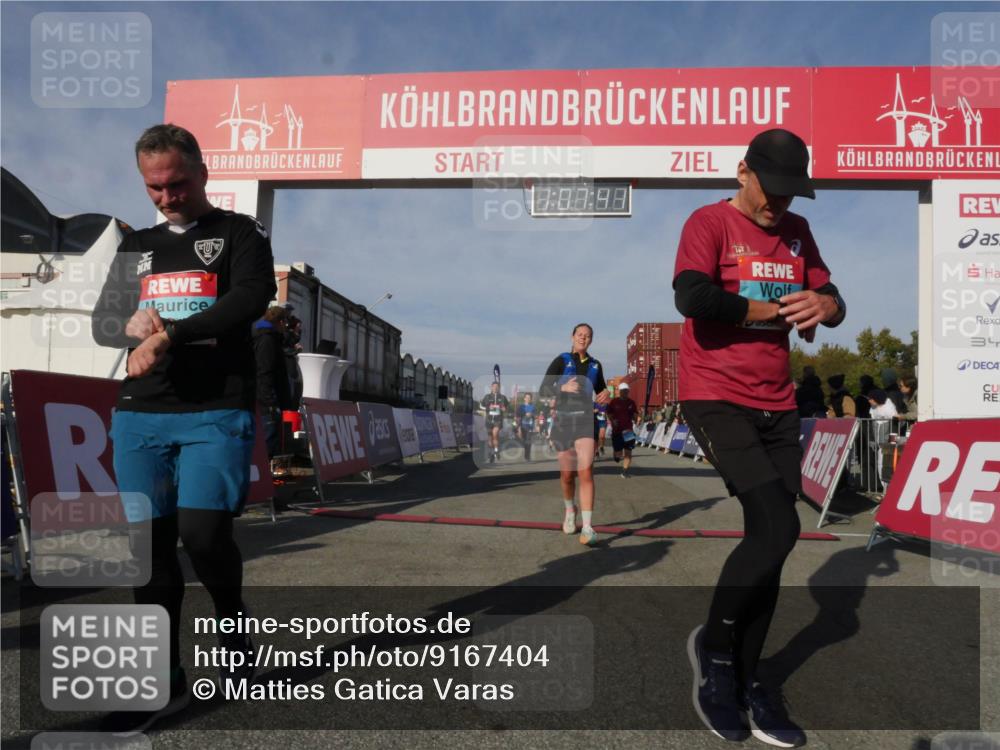 03.10.2025 - Köhlbrandbrückenlauf Matties Gatica Varas http://msf.ph/oto/9167404 03.10.2025 10:07:43 Ziel 1014, 1363, 1377, 1378, 1384, 1532, 1764, 1774, 1886, 2807, 2990, 3250, 3497 meine-sportfotos.de
