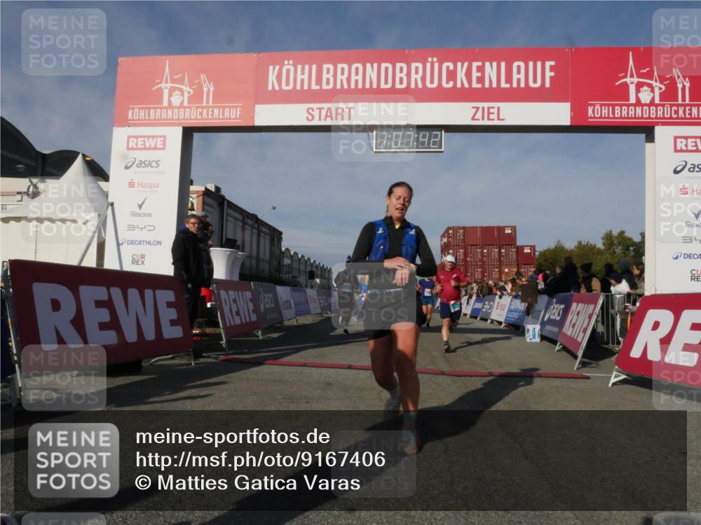 03.10.2025 - Köhlbrandbrückenlauf Matties Gatica Varas http://msf.ph/oto/9167406 03.10.2025 10:07:44 Ziel 1014, 1363, 1377, 1378, 1384, 1532, 1764, 1886, 2807, 2814, 2990, 3250, 3497 meine-sportfotos.de