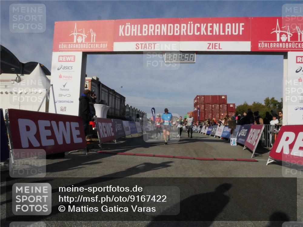 03.10.2025 - Köhlbrandbrückenlauf Matties Gatica Varas http://msf.ph/oto/9167422 03.10.2025 10:07:52 Ziel 1335, 1336, 1377, 1378, 1384, 1849, 2814, 3217, 3250 meine-sportfotos.de
