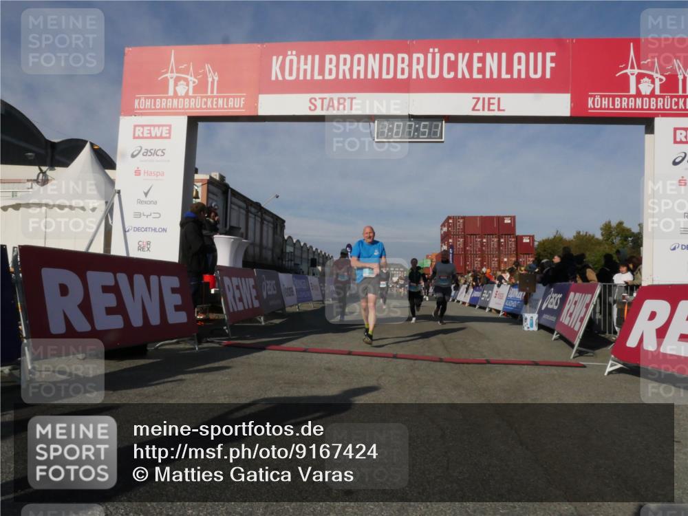 03.10.2025 - Köhlbrandbrückenlauf Matties Gatica Varas http://msf.ph/oto/9167424 03.10.2025 10:07:53 Ziel 1335, 1336, 1377, 1378, 1384, 1849, 2814, 3217, 3250 meine-sportfotos.de