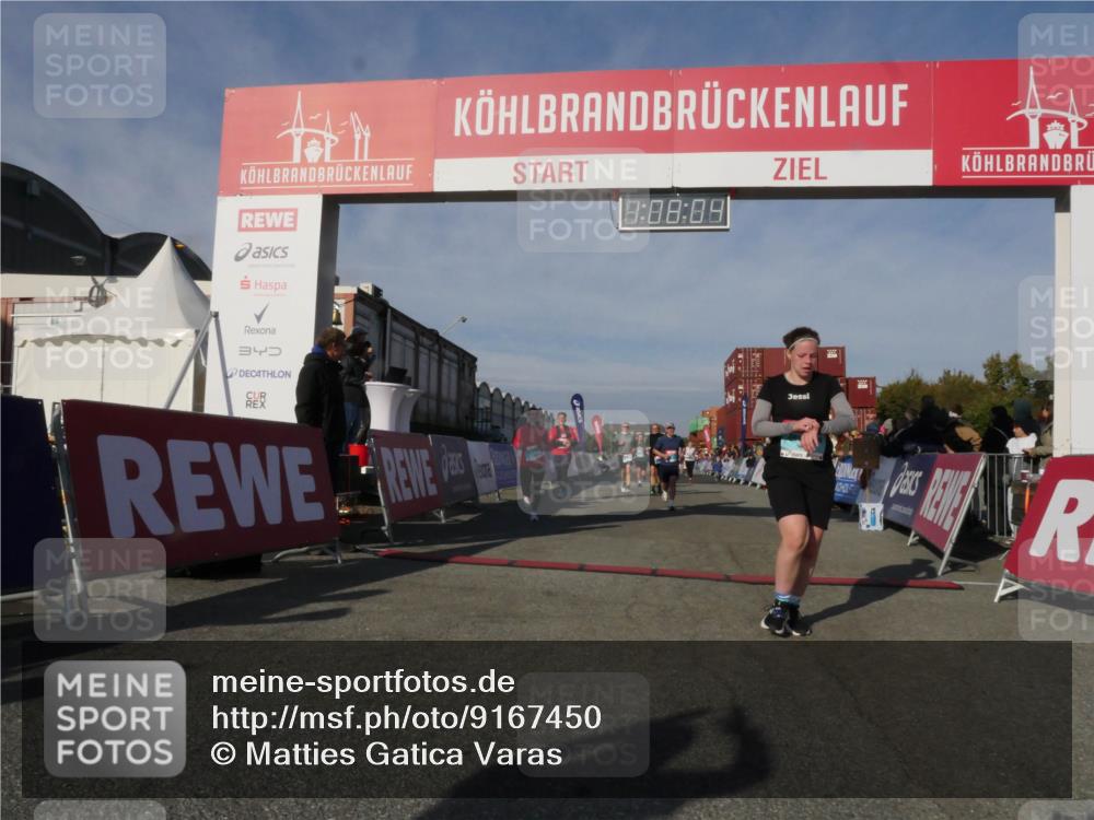 03.10.2025 - Köhlbrandbrückenlauf Matties Gatica Varas http://msf.ph/oto/9167450 03.10.2025 10:08:06 Ziel 1395, 1699, 1716, 1833, 2733, 3272, 3683, 3684 meine-sportfotos.de