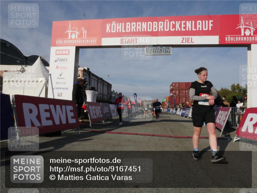 03.10.2025 - Köhlbrandbrückenlauf Matties Gatica Varas http://msf.ph/oto/9167451 03.10.2025 10:08:06 Ziel 1395, 1699, 1716, 1833, 2733, 3272, 3683, 3684 meine-sportfotos.de