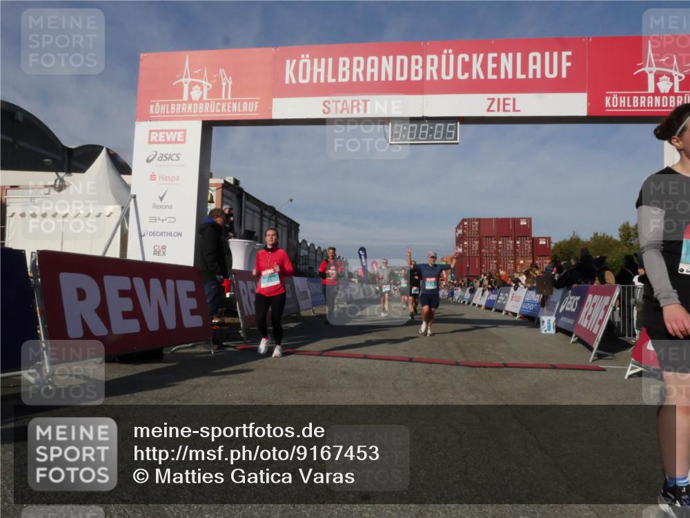 03.10.2025 - Köhlbrandbrückenlauf Matties Gatica Varas http://msf.ph/oto/9167453 03.10.2025 10:08:07 Ziel 1395, 1516, 1699, 1716, 1833, 2733, 3272, 3569, 3683, 3684 meine-sportfotos.de