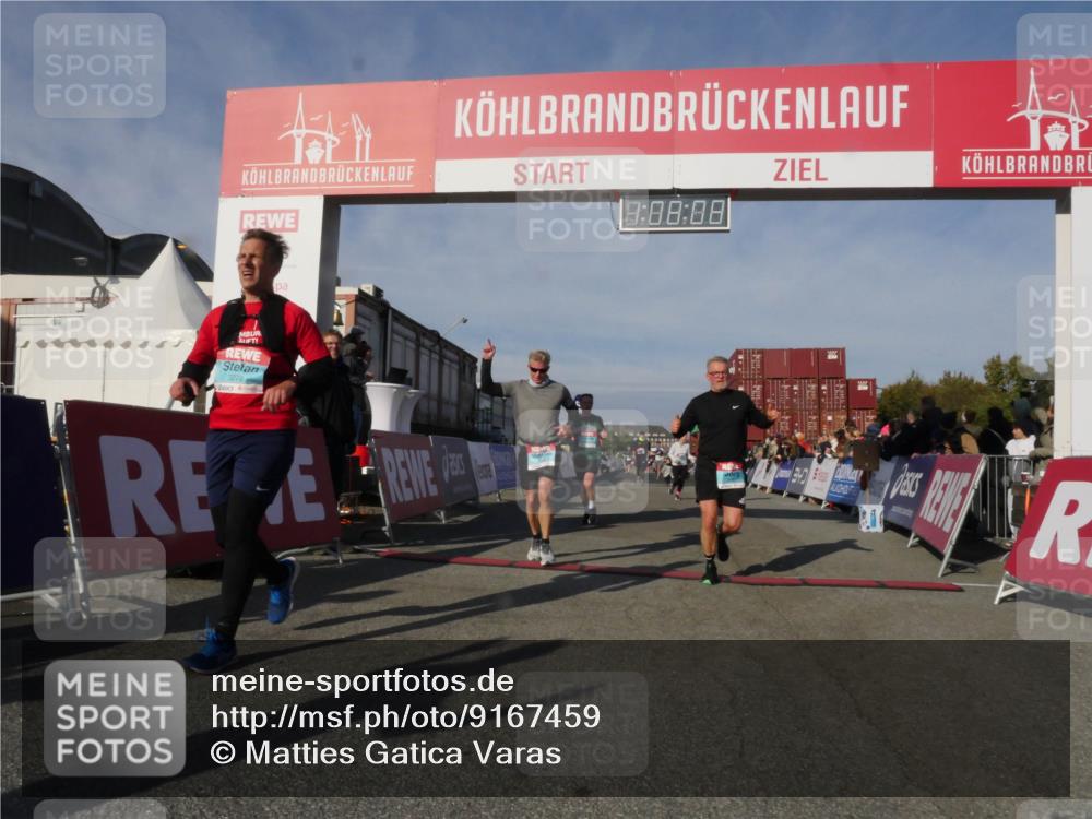 03.10.2025 - Köhlbrandbrückenlauf Matties Gatica Varas http://msf.ph/oto/9167459 03.10.2025 10:08:10 Ziel 1319, 1395, 1516, 1699, 1833, 3278, 3361, 3569, 3683, 3684, 3734, 3797 meine-sportfotos.de