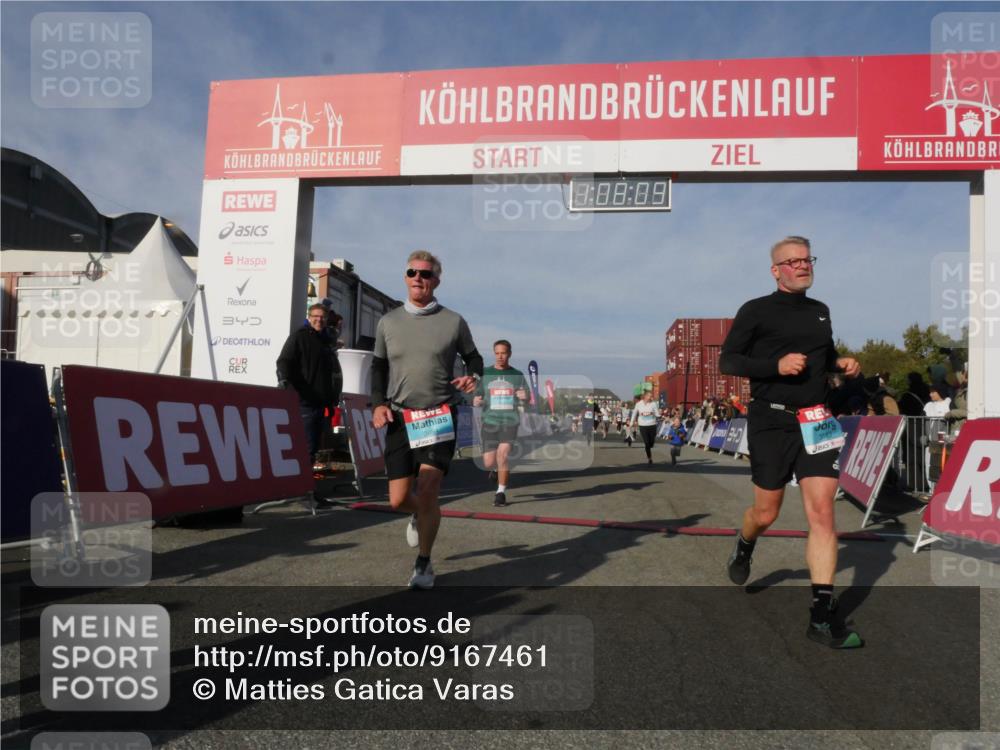 03.10.2025 - Köhlbrandbrückenlauf Matties Gatica Varas http://msf.ph/oto/9167461 03.10.2025 10:08:11 Ziel 1319, 1395, 1516, 1699, 1833, 3278, 3361, 3362, 3569, 3734, 3797 meine-sportfotos.de
