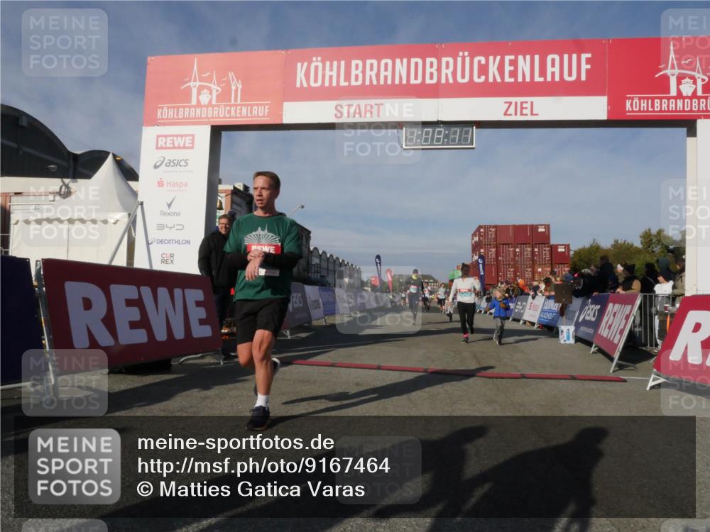 03.10.2025 - Köhlbrandbrückenlauf Matties Gatica Varas http://msf.ph/oto/9167464 03.10.2025 10:08:12 Ziel 1319, 1395, 1516, 1833, 3278, 3361, 3362, 3569, 3734, 3797 meine-sportfotos.de
