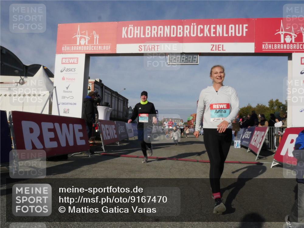 03.10.2025 - Köhlbrandbrückenlauf Matties Gatica Varas http://msf.ph/oto/9167470 03.10.2025 10:08:15 Ziel 1319, 1516, 1833, 3278, 3361, 3362, 3569, 3734, 3797 meine-sportfotos.de