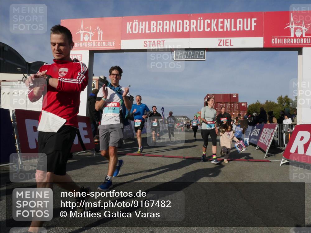 03.10.2025 - Köhlbrandbrückenlauf Matties Gatica Varas http://msf.ph/oto/9167482 03.10.2025 10:08:21 Ziel 1319, 1407, 1461, 2026, 3278, 3309, 3361, 3362, 3734 meine-sportfotos.de