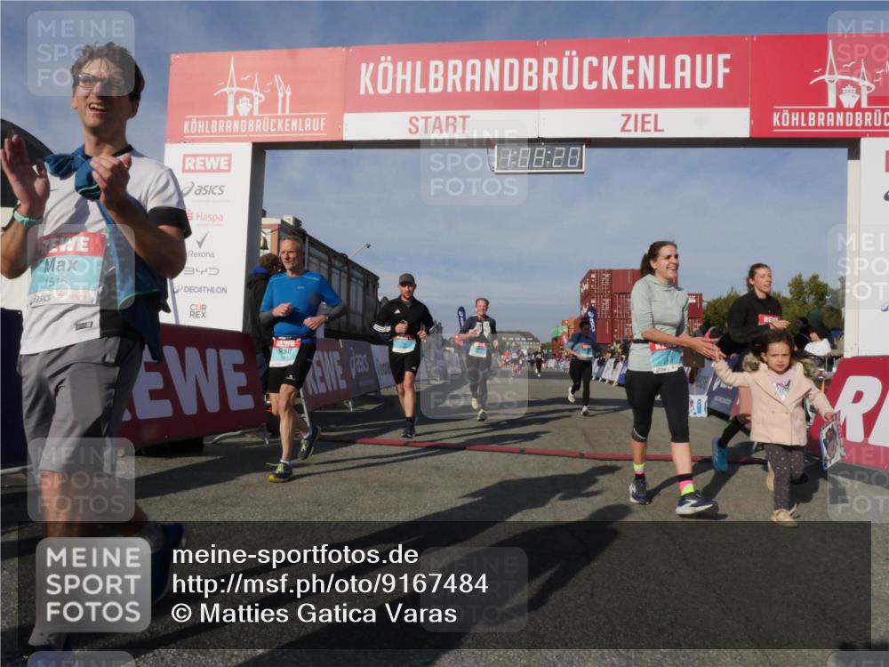 03.10.2025 - Köhlbrandbrückenlauf Matties Gatica Varas http://msf.ph/oto/9167484 03.10.2025 10:08:22 Ziel 1407, 1461, 1876, 2026, 3278, 3309, 3362, 3734 meine-sportfotos.de