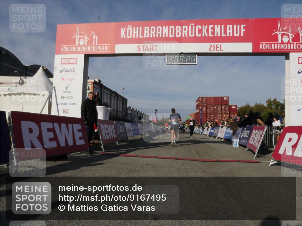 03.10.2025 - Köhlbrandbrückenlauf Matties Gatica Varas http://msf.ph/oto/9167495 03.10.2025 10:08:27 Ziel 1203, 1257, 1338, 1371, 1407, 1461, 1601, 1753, 1876, 2026, 3309, 3778 meine-sportfotos.de