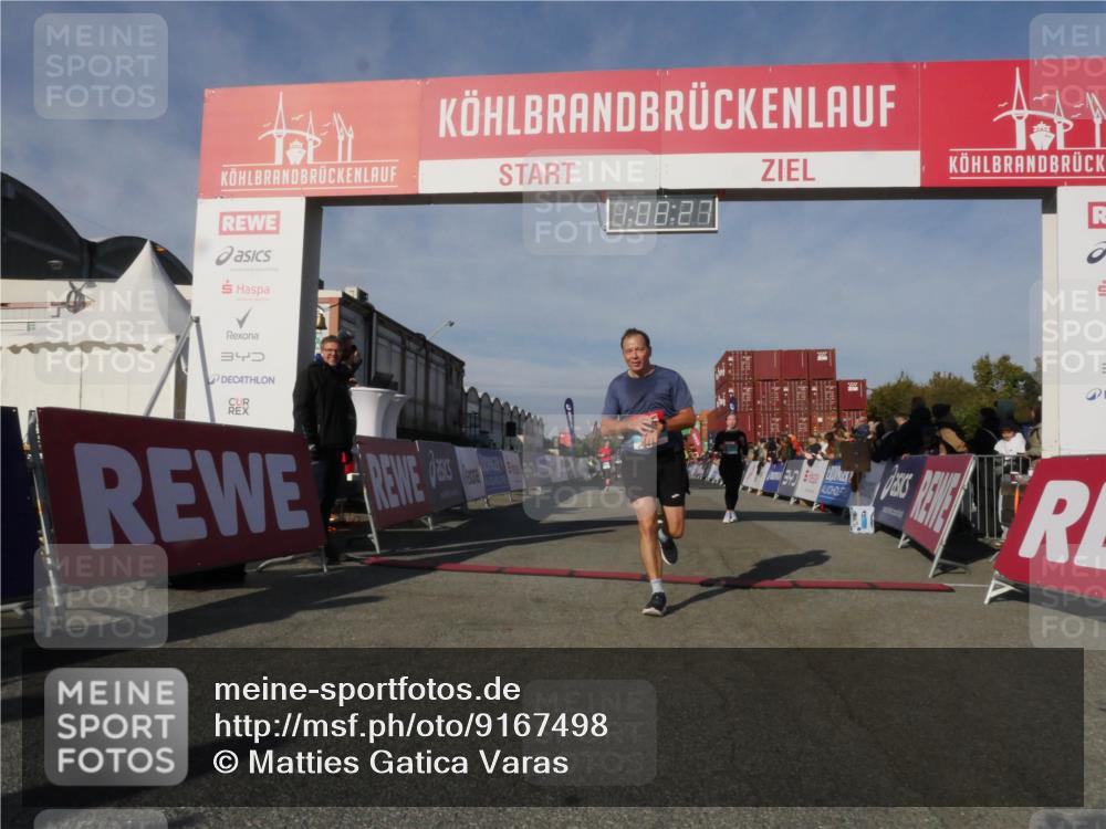 03.10.2025 - Köhlbrandbrückenlauf Matties Gatica Varas http://msf.ph/oto/9167498 03.10.2025 10:08:29 Ziel 1203, 1238, 1257, 1338, 1371, 1407, 1461, 1601, 1753, 1876, 3071, 3309, 3778 meine-sportfotos.de