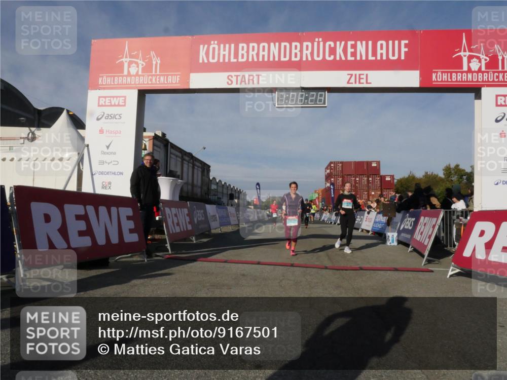 03.10.2025 - Köhlbrandbrückenlauf Matties Gatica Varas http://msf.ph/oto/9167501 03.10.2025 10:08:30 Ziel 1203, 1238, 1257, 1338, 1371, 1407, 1461, 1601, 1753, 1755, 1876, 3071, 3309, 3778 meine-sportfotos.de