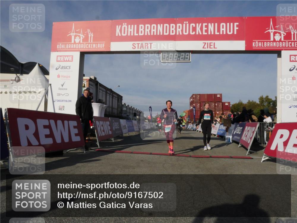 03.10.2025 - Köhlbrandbrückenlauf Matties Gatica Varas http://msf.ph/oto/9167502 03.10.2025 10:08:30 Ziel 1203, 1238, 1257, 1338, 1371, 1407, 1461, 1601, 1753, 1755, 1876, 3071, 3309, 3778 meine-sportfotos.de