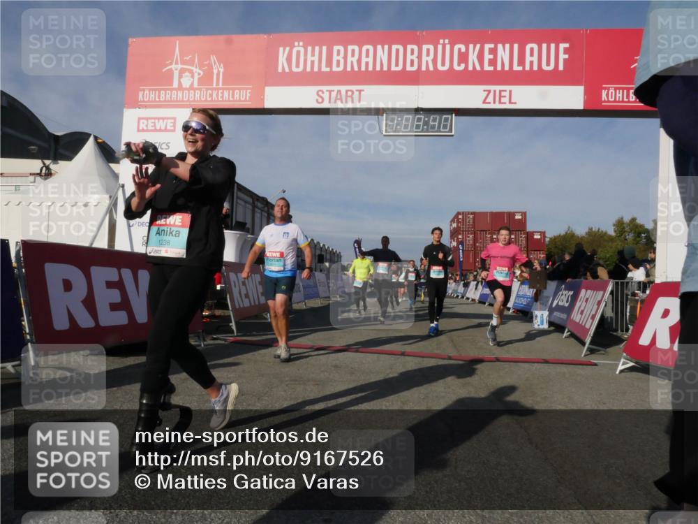 03.10.2025 - Köhlbrandbrückenlauf Matties Gatica Varas http://msf.ph/oto/9167526 03.10.2025 10:08:42 Ziel 1089, 1172, 1430, 1489, 1508, 1525, 1566, 1567, 1739, 1755, 2731, 2734, 2735, 2736, 2776, 2942, 3123, 3189, 3261, 3369, 3752 meine-sportfotos.de