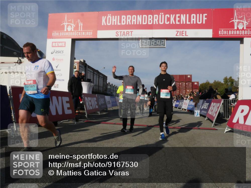 03.10.2025 - Köhlbrandbrückenlauf Matties Gatica Varas http://msf.ph/oto/9167530 03.10.2025 10:08:44 Ziel 1430, 1489, 1506, 1508, 1525, 1555, 1566, 1567, 1739, 1858, 2449, 2731, 2734, 2735, 2736, 2776, 2942, 3123, 3189, 3261, 3369, 3752 meine-sportfotos.de