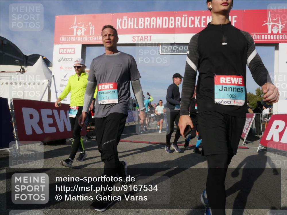 03.10.2025 - Köhlbrandbrückenlauf Matties Gatica Varas http://msf.ph/oto/9167534 03.10.2025 10:08:46 Ziel 1430, 1451, 1489, 1506, 1508, 1525, 1555, 1566, 1567, 1739, 1858, 2449, 2731, 2734, 2776, 3123, 3128, 3189, 3261, 3369, 3738, 3752 meine-sportfotos.de
