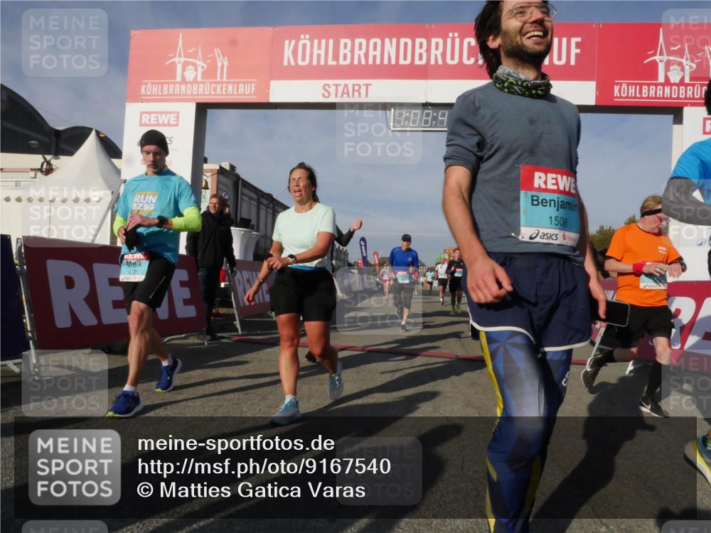 03.10.2025 - Köhlbrandbrückenlauf Matties Gatica Varas http://msf.ph/oto/9167540 03.10.2025 10:08:48 Ziel 1451, 1489, 1506, 1525, 1555, 1566, 1567, 1739, 1858, 2449, 2731, 2734, 3128, 3189, 3261, 3369, 3738 meine-sportfotos.de
