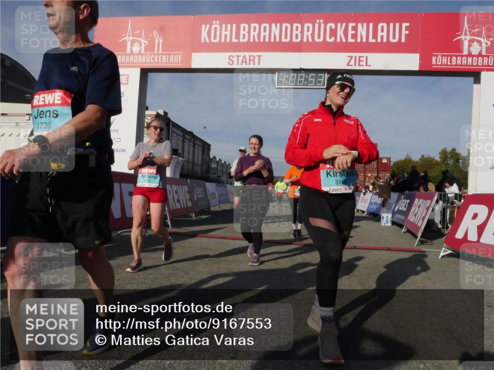 03.10.2025 - Köhlbrandbrückenlauf Matties Gatica Varas http://msf.ph/oto/9167553 03.10.2025 10:08:55 Ziel 1364, 1451, 1506, 1555, 1670, 1858, 2449, 3128, 3380, 3738 meine-sportfotos.de