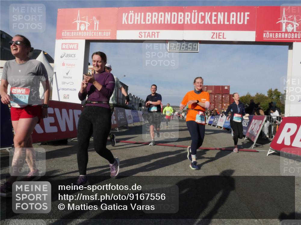 03.10.2025 - Köhlbrandbrückenlauf Matties Gatica Varas http://msf.ph/oto/9167556 03.10.2025 10:08:56 Ziel 1364, 1367, 1451, 1506, 1555, 1670, 3128, 3380, 3738 meine-sportfotos.de