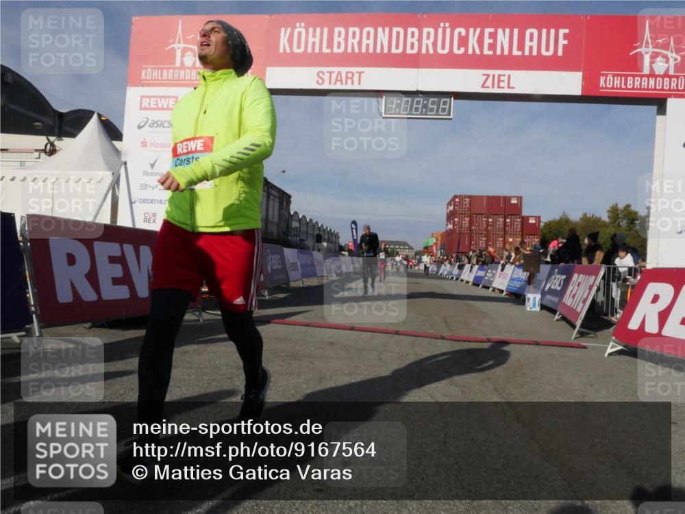 03.10.2025 - Köhlbrandbrückenlauf Matties Gatica Varas http://msf.ph/oto/9167564 03.10.2025 10:09:00 Ziel 1364, 1367, 1670, 2805, 3280, 3380 meine-sportfotos.de